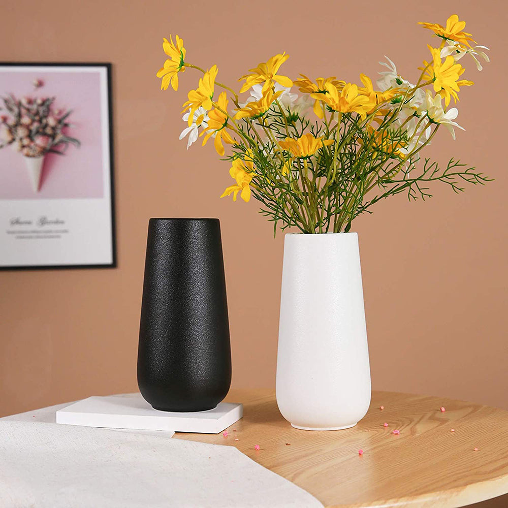 FanChose Set of 2 Matte Modern Ceramic Flower Vase For Home Office Living Room Hotel Decor